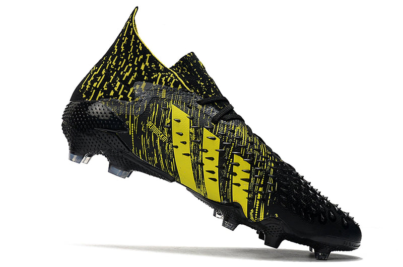 Chuteira Adidas Predator Freak.1 FG