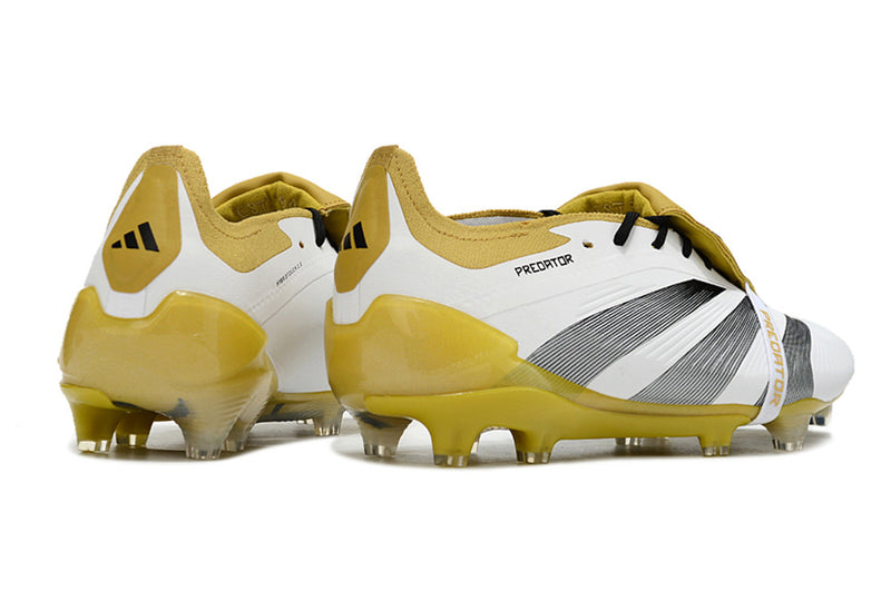 Chuteira Adidas Predator Elite Tongue FG - Branca, Dourada e Preta