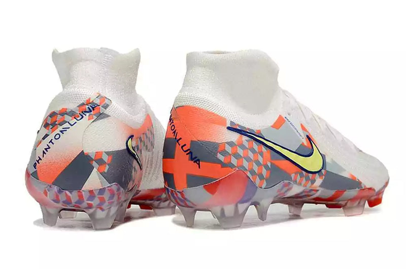 Chuteira Nike Phantom Luna II FG