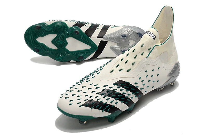 Chuteira Adidas Predator Freak+ FG