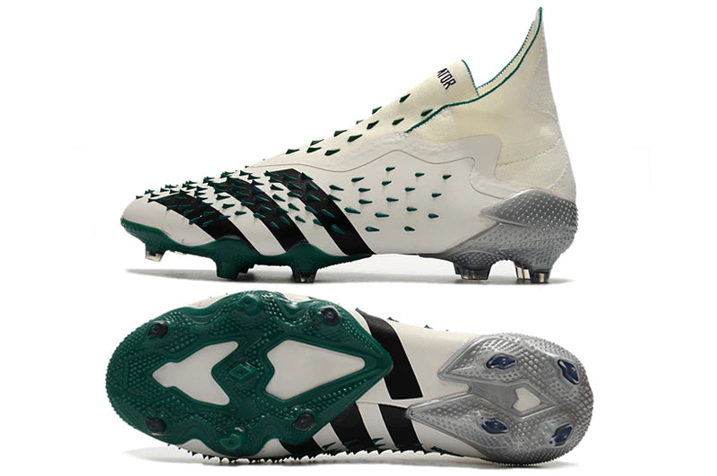 Chuteira Adidas Predator Freak+ FG