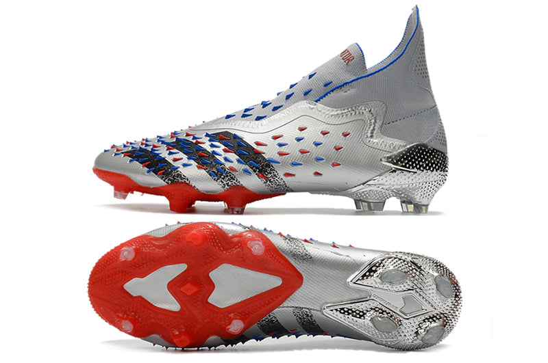 Chuteira Adidas Predator Freak+ FG